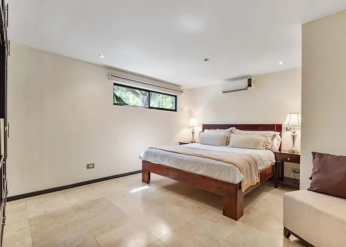 Concierge, 3-minute Walk From Snorkeling & Pool